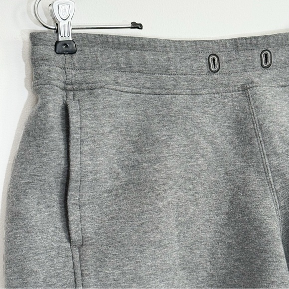 Lululemon NTS Women’s Shorts 3" Heathered Gray size 10 - Picture 3 of 8